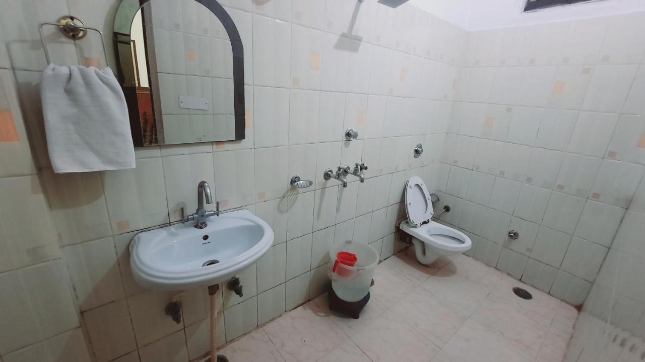 Hotel Holiday Inn Paradise Chandīgarh Extérieur photo
