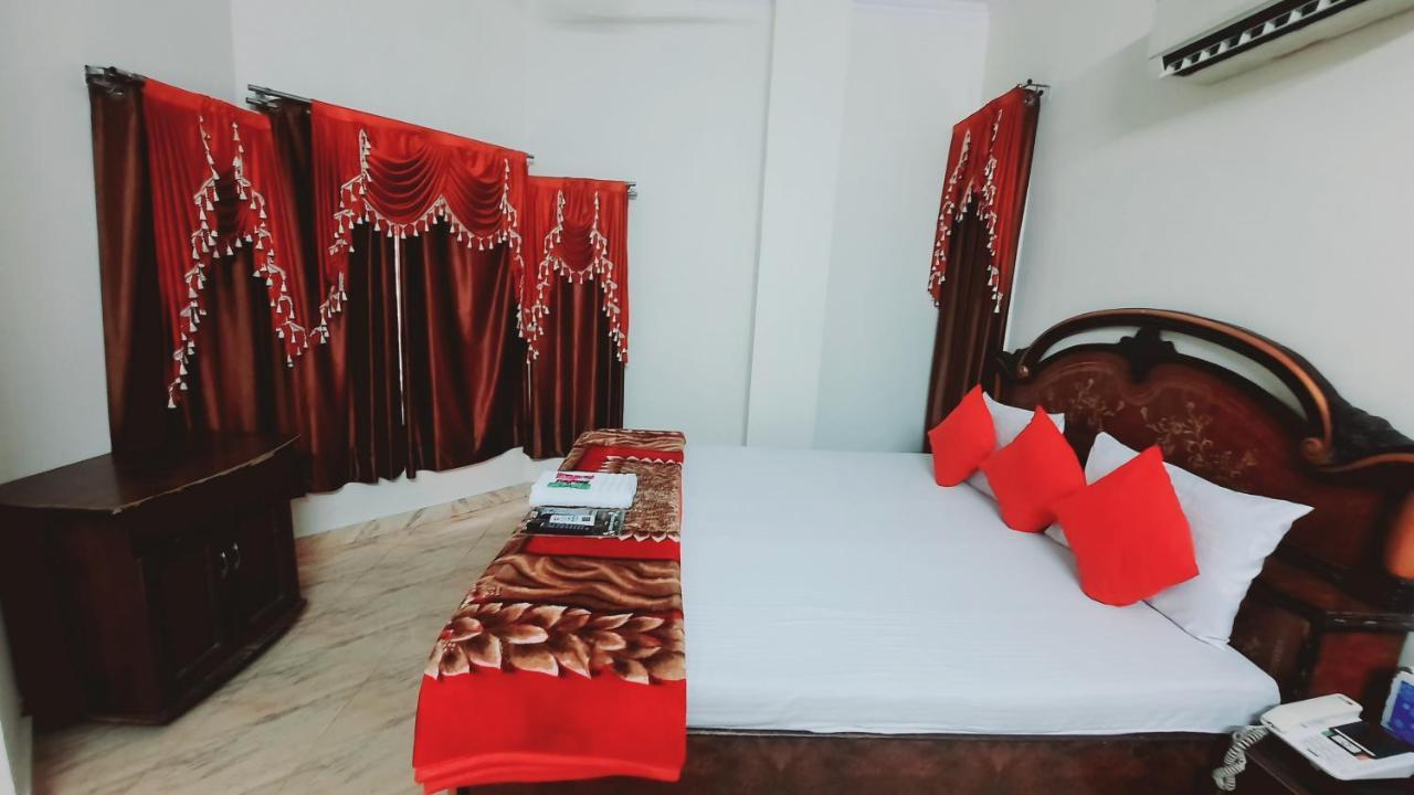 Hotel Holiday Inn Paradise Chandīgarh Extérieur photo