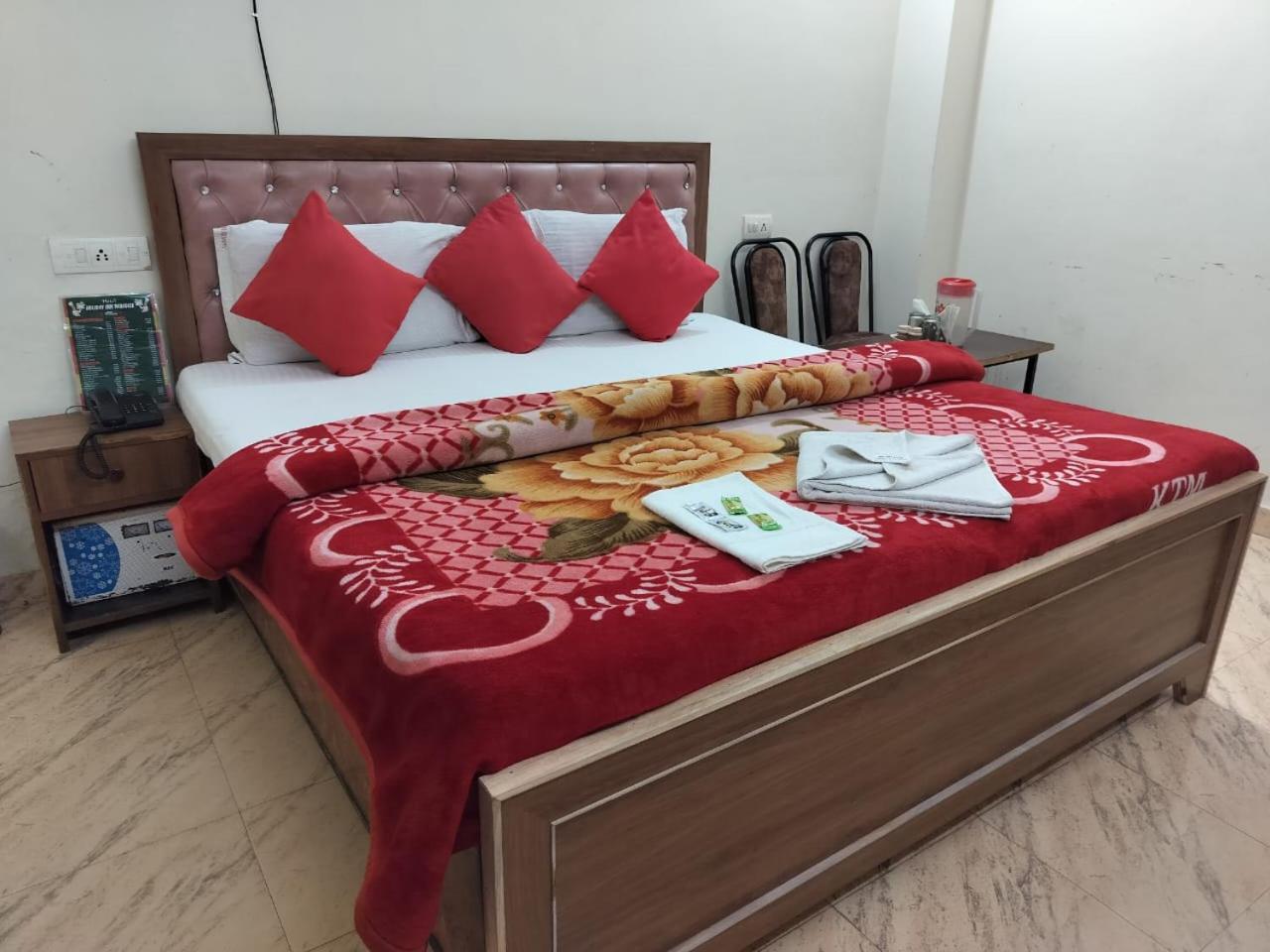 Hotel Holiday Inn Paradise Chandīgarh Extérieur photo