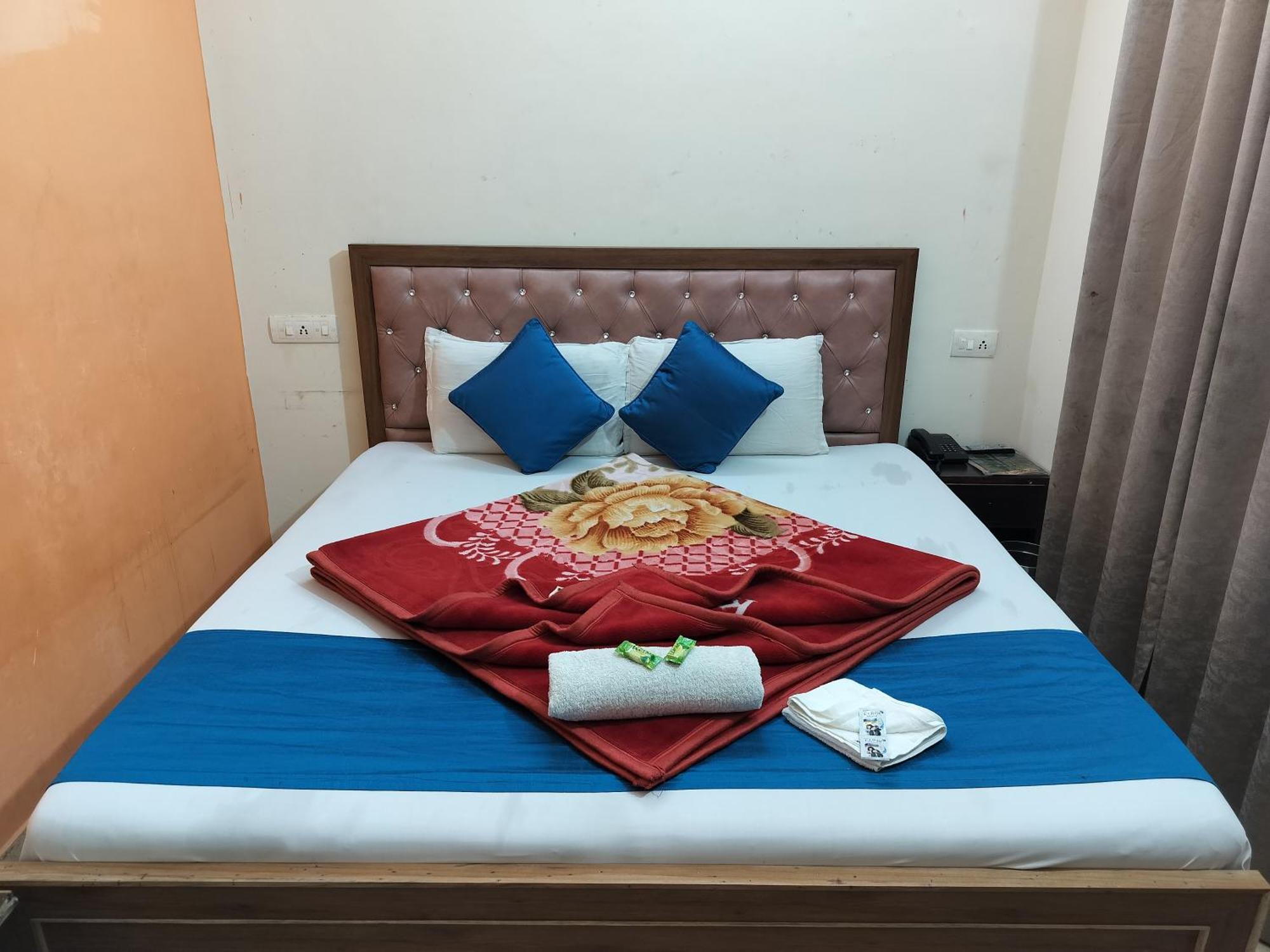 Hotel Holiday Inn Paradise Chandīgarh Extérieur photo